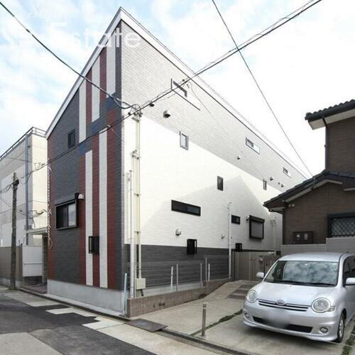 愛知県名古屋市中村区並木１丁目 2階建
