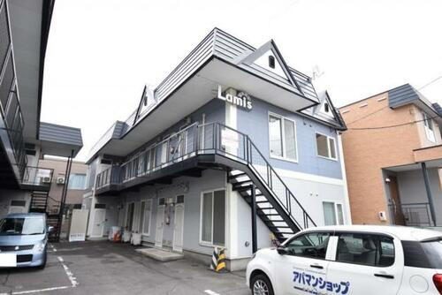 ＬＡＭＩＳ　ＥＡＳＴ 2階建