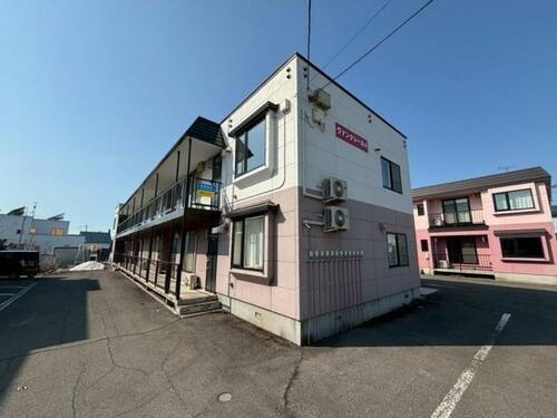ヴァンクレールＡ 2階建