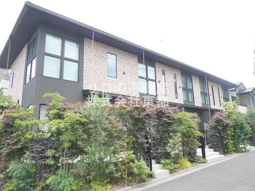 Ａｔｒｉｏ 2階建