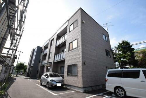 アルグレース豊岡 3階建