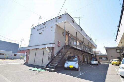 南６条ハイツＢ棟 2階建