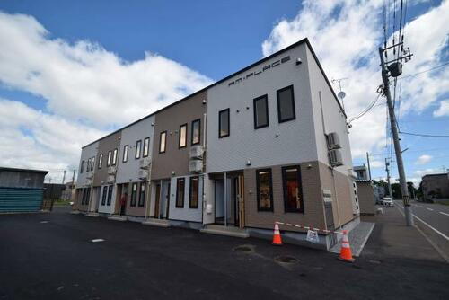 ＲＭ・ＰＬＡＣＥ 2階建
