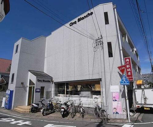 京都府京都市西京区山田四ノ坪町 3階建 築33年5ヶ月