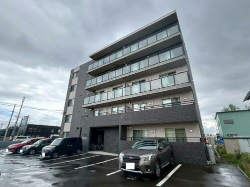 クレストパレス