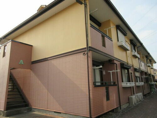 ヴィラソレイユＡ 2階建