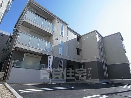 テラコート北野坂 3階建