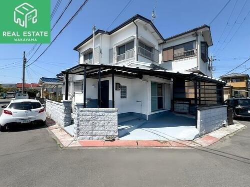和歌山県岩出市曽屋 2階建