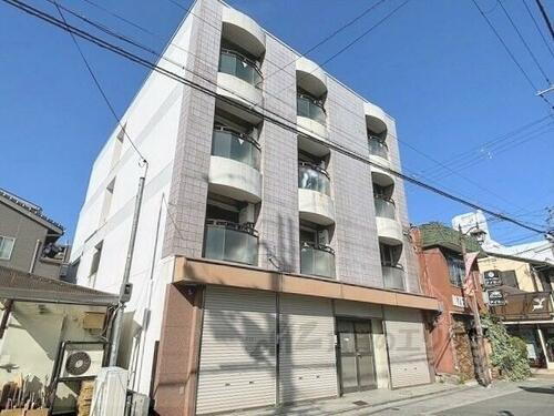 京都府京都市上京区一条通御前通西入西町 4階建