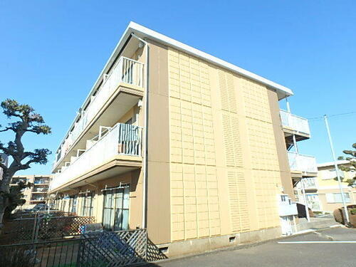 グレース万騎ケ原 3階建