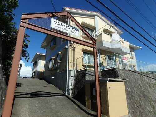 大阪府箕面市半町１丁目 2階建