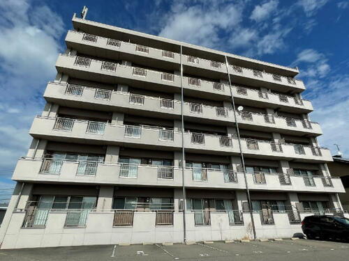 コンセルジュ 6階建