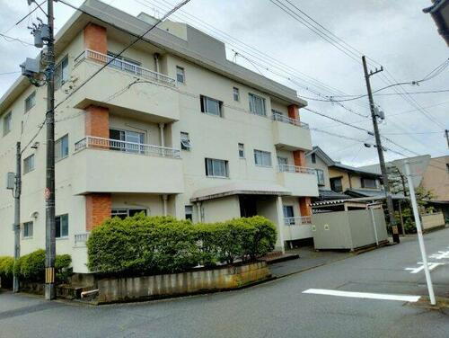 プレジール大宮 3階建