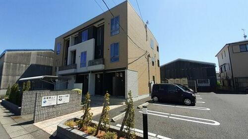 愛知県春日井市如意申町６丁目 3階建 築11年4ヶ月