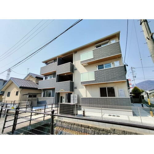 長野県長野市中御所２丁目 3階建