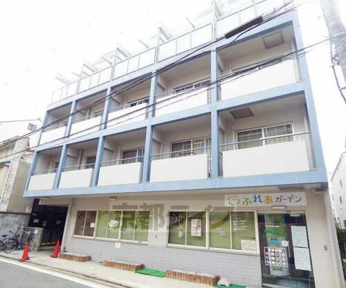 京都府京都市右京区山ノ内山ノ下町 4階建