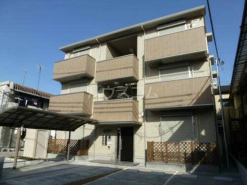 埼玉県越谷市蒲生旭町 築10年10ヶ月 3階建