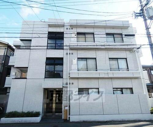 京都府京都市南区八条内田町 3階建