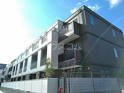 東京都足立区綾瀬１丁目 築6年1ヶ月 3階建