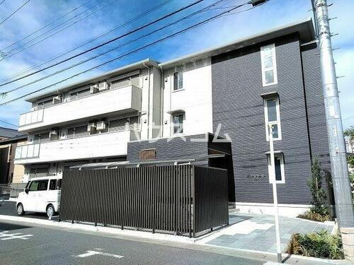 埼玉県越谷市登戸町 築6年6ヶ月 3階建