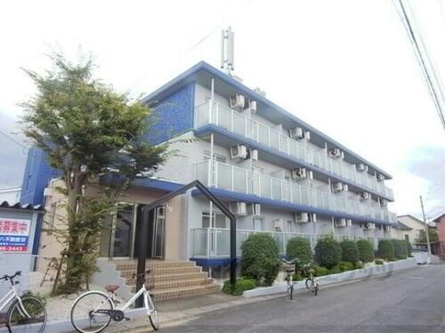 フリーポート庄山 3階建
