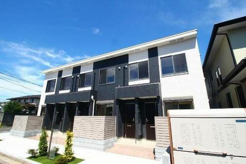 栃木県小山市三峯１丁目 2階建 