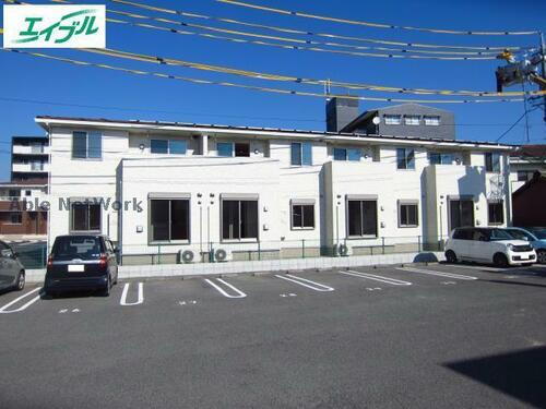 三重県津市上浜町３丁目 2階建 築11年2ヶ月