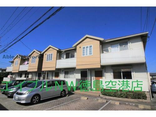 徳島県板野郡北島町高房字勝瑞境 賃貸アパート