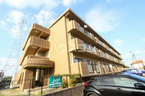 愛知県豊田市青木町３丁目 3階建 築21年9ヶ月