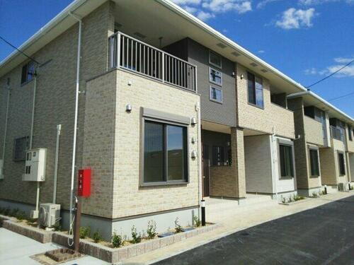 三重県四日市市大字西阿倉川 築9年10ヶ月 2階建
