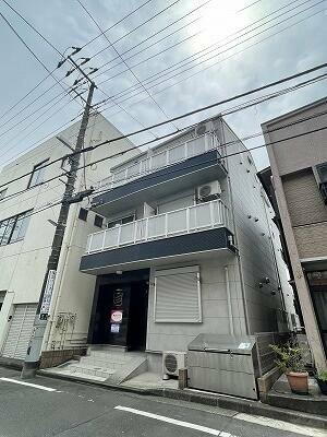 リーヴェルポート横浜和田町 3階建