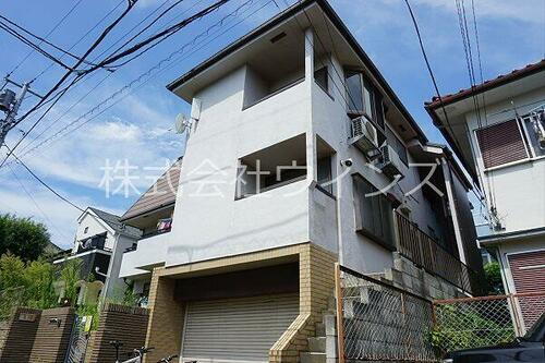 東京都三鷹市中原１丁目 2階建