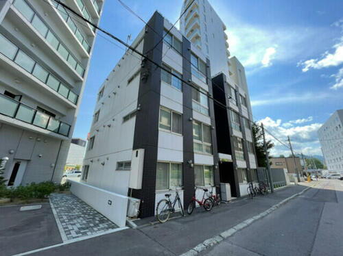 北海道札幌市中央区北五条西２８丁目 4階建 築10年10ヶ月