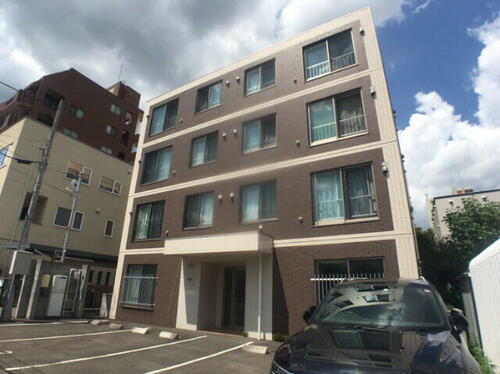 北海道札幌市中央区南二条西２３丁目 4階建 築11年4ヶ月