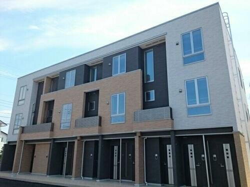 栃木県小山市犬塚４丁目 築9年8ヶ月 3階建