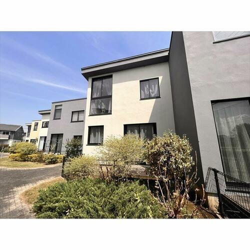 埼玉県川口市長蔵２丁目 テラスハウス