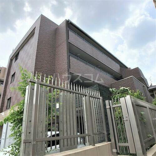 愛知県名古屋市名東区一社２丁目 築15年10ヶ月 地上3階地下1階建