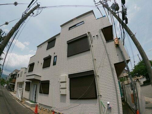 芦屋市松浜町スカイエ 3階建