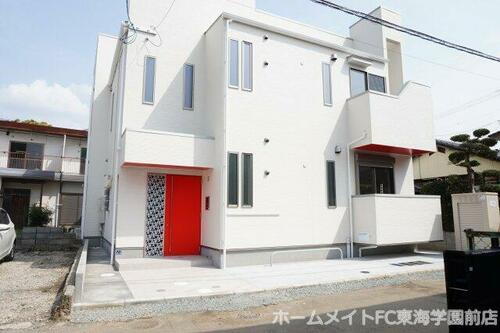 ＧｒａｎｄｔｉｃＰｒｅｍｉｏ熊大前 2階建