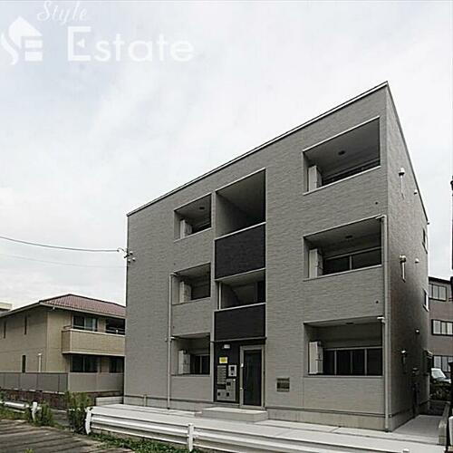 愛知県名古屋市中川区松葉町４丁目 3階建 築2年4ヶ月