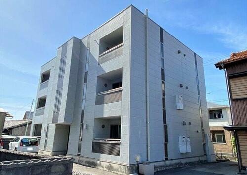 愛知県常滑市西之口８丁目 賃貸マンション