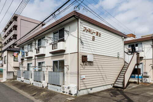 ファミリー富士Ｂ 2階建