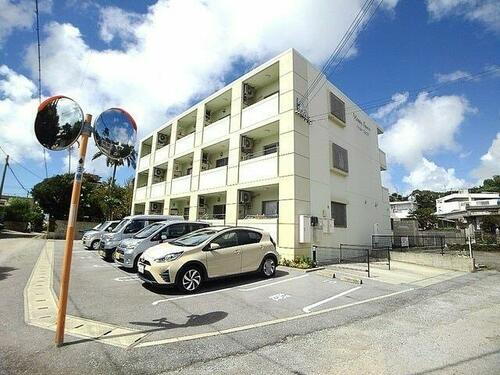 沖縄県宜野湾市嘉数３丁目 賃貸マンション