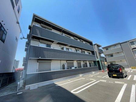 兵庫県姫路市飾磨区細江 3階建