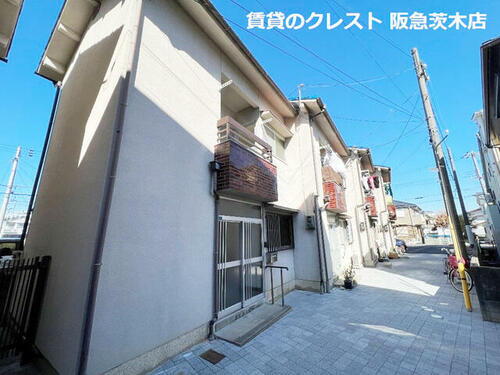 茨木市総持寺１丁目　戸建貸家・連棟貸家 2階建