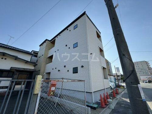 愛知県名古屋市中川区高畑５丁目 築1年未満 3階建