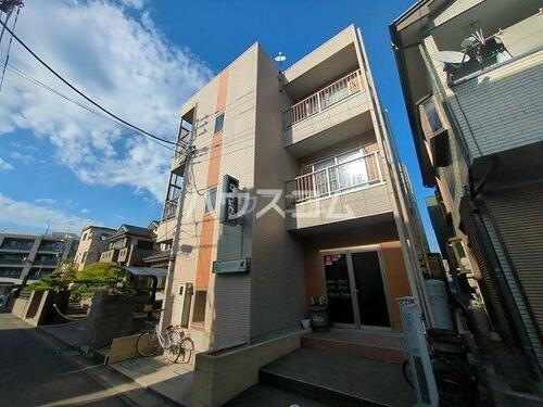 埼玉県川口市戸塚東１丁目 築18年5ヶ月 3階建