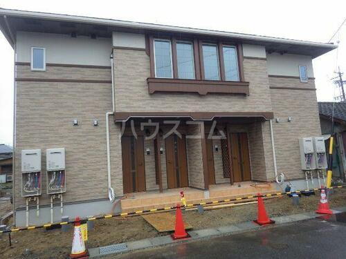 三重県四日市市小杉町 賃貸アパート