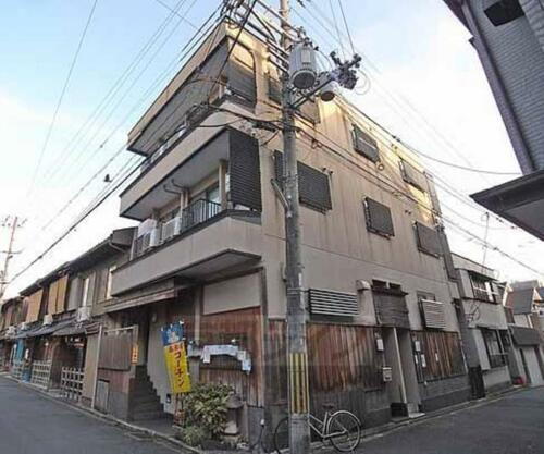カーサ・アサヒ 3階建