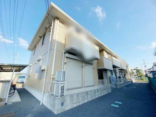 群馬県伊勢崎市馬見塚町 築15年10ヶ月 2階建